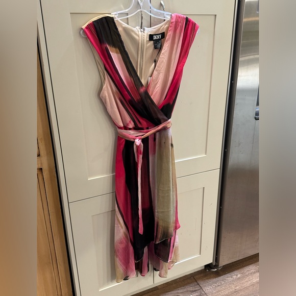 DKNY dress - size 12 - Picture 3 of 7